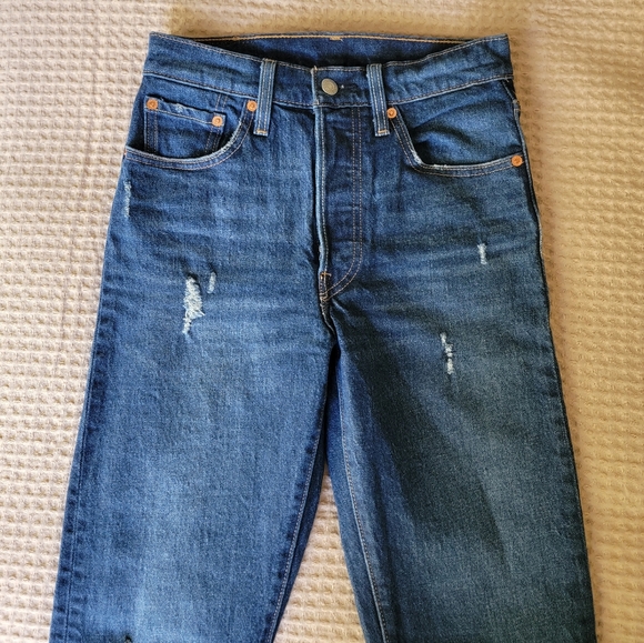 Levi's Distressed 501 Jeans - Picture 2 of 3